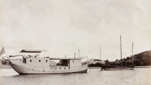 【jpg清晰版】1898年的海关趸船镇南号.jpg