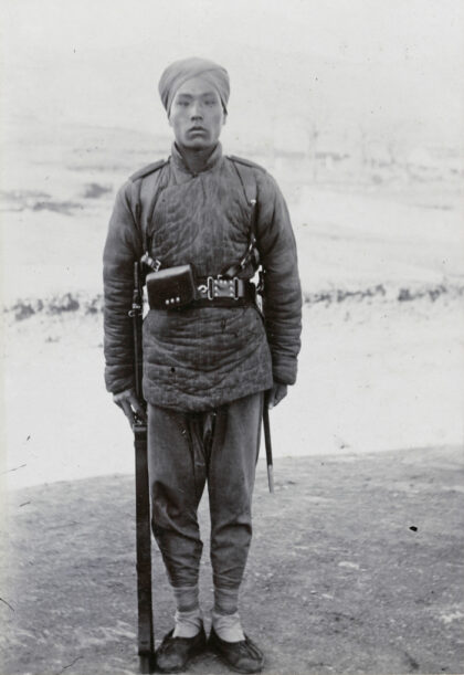 【jpg清晰版】1901年冬第一华人团新兵.jpg