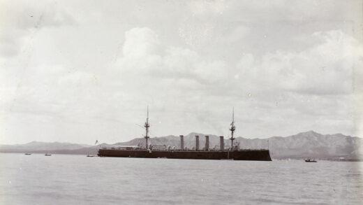【jpg清晰版】1901年威海卫的h.m.s.恐怖号.jpg