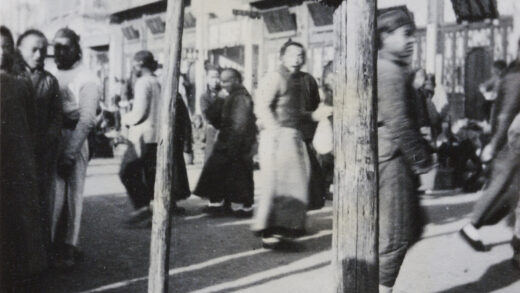 【jpg清晰版】1912年北京兵变中被斩首的劫掠者头颅示众.jpg