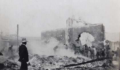 【jpg清晰版】1912年北京兵变后翻查余烬残迹.jpg
