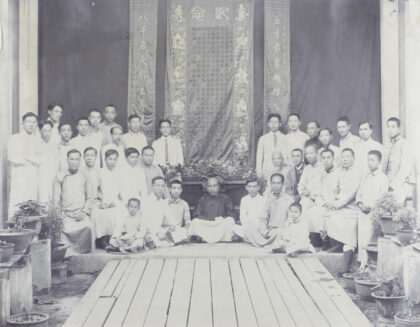 【jpg清晰版】1913年汕头海关工作人员.jpg
