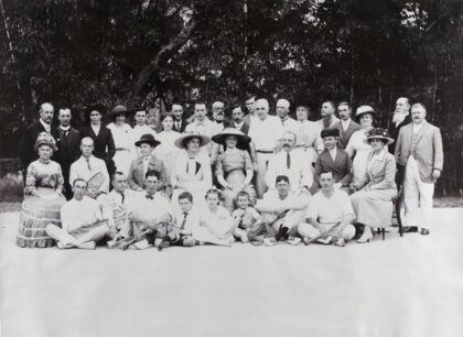【jpg清晰版】1913年汕头的一场网球聚会.jpg