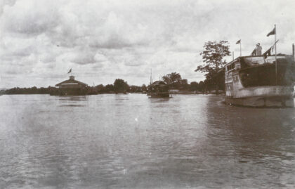 【jpg清晰版】1913年洪水期间的南宁海关.jpg