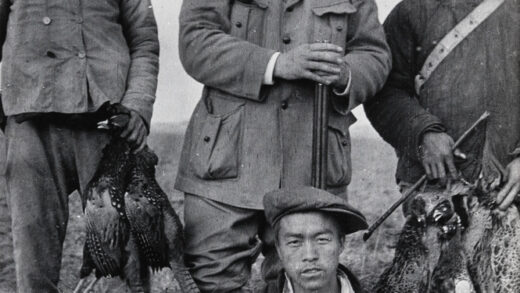 【jpg清晰版】1916年奥利弗·海伍德·休姆与中国仆人和死去的野鸡安庆附近.jpg