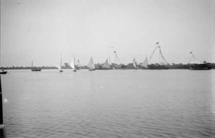 【jpg清晰版】1920年上海亨利赛船会.jpg