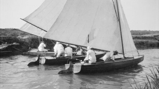 【jpg清晰版】1920年上海亨利赛船会.jpg