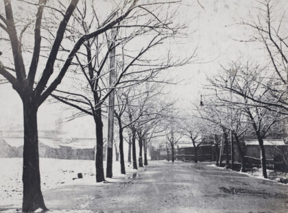 【jpg清晰版】1921年1月上海虹口通山路大雪纷飞.jpg