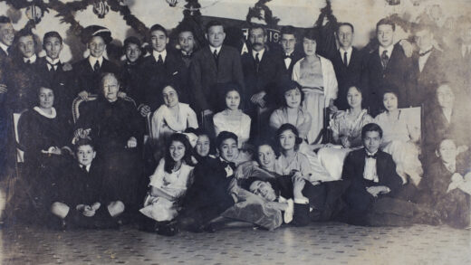 【jpg清晰版】1921年上海新年派对.jpg
