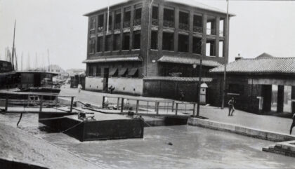 【jpg清晰版】1924年长沙洪水期间的高水位、码头和驳岸.jpg