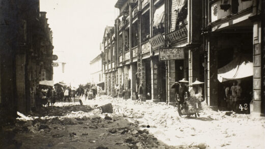 【jpg清晰版】1926年7月19日暴雨造成的损害香港坚尼地城.jpg