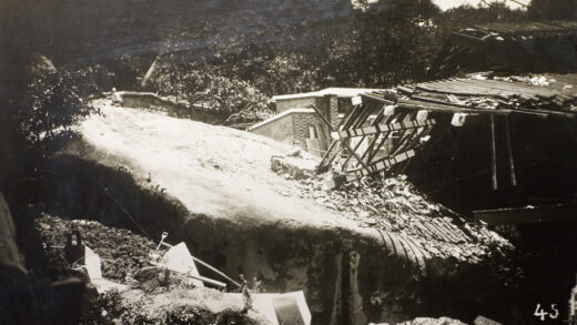 【jpg清晰版】1926年7月19日暴雨造成的损害香港薄扶林道水务署抽水站.jpg
