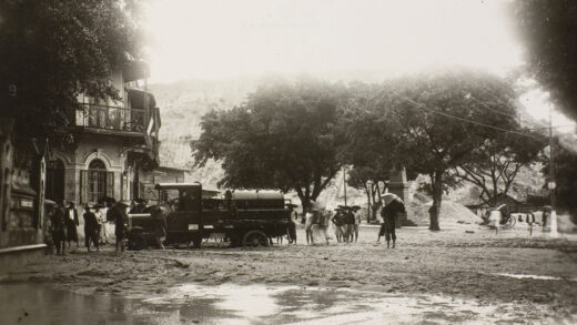 【jpg清晰版】1926年7月19日暴雨造成的损毁香港摩理臣山道.jpg