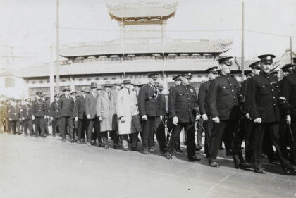 【jpg清晰版】1928年上海公共租界警务处副督察约翰·克劳利的葬礼.jpg