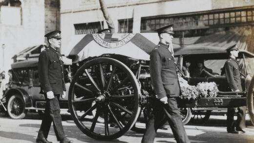 【jpg清晰版】1928年上海公共租界警务处副督察约翰·克劳利的葬礼.jpg