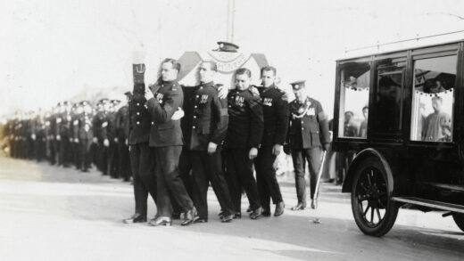 【jpg清晰版】1928年上海公共租界警务处副督察约翰·克劳利葬礼.jpg
