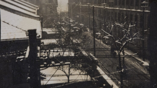 【jpg清晰版】1931年1月上海北京路的雪.jpg