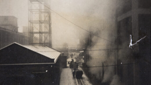 【jpg清晰版】1931年1月上海英美烟公司工厂雪景.jpg