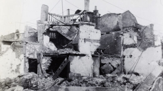 【jpg清晰版】1932年上海遭战争损毁的建筑.jpg