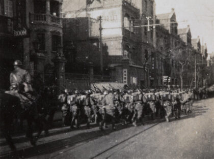 【jpg清晰版】1932年日军根据停战协定撤离上海.jpg