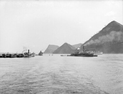 【jpg清晰版】1934年宜昌的船只.jpg