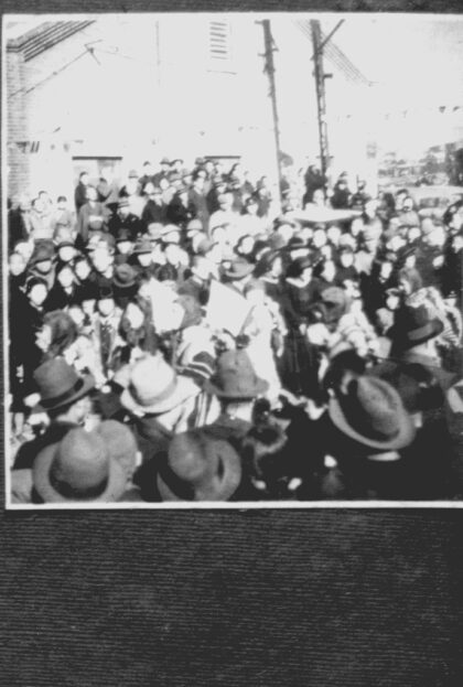 【jpg清晰版】1939年天津日本桥祭.jpg
