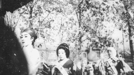 【jpg清晰版】1939年天津日本桥祭.jpg
