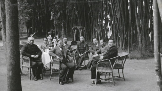 【jpg清晰版】1940年成都的官员包括孙科.jpg