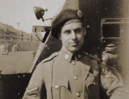【jpg清晰版】n·j·帕尔默上海义勇队装甲车连1932年.jpg