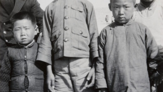 【jpg清晰版】robbie和一些孩子威海.jpg