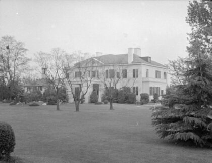 【jpg清晰版】《榛树林》上海1938年.jpg