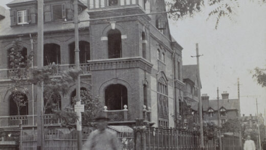 【jpg清晰版】一座不明大型建筑.jpg