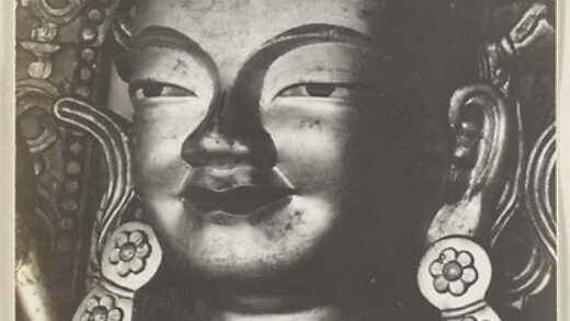【jpg清晰版】万寿寺菩萨雕像细节展示头部和冠冕.jpg