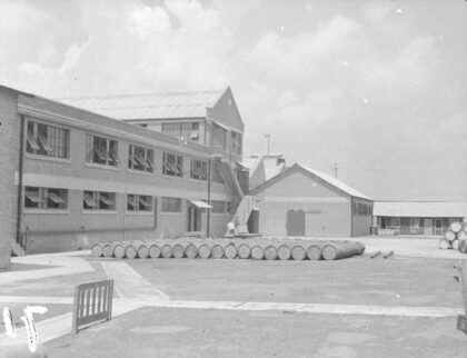 【jpg清晰版】上海东方油漆颜料公司1940年.jpg