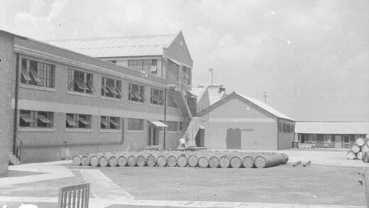 【jpg清晰版】上海东方油漆颜料公司1940年.jpg