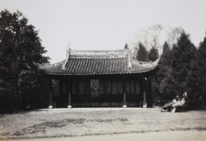 【jpg清晰版】上海中山公园内的亭子.jpg