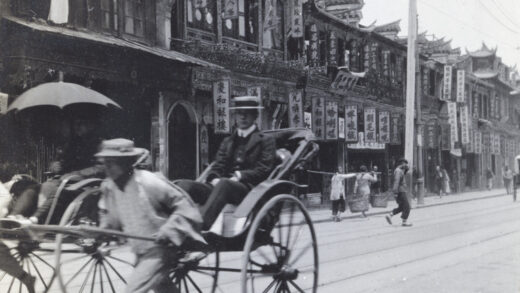 【jpg清晰版】上海南京路上的黄包车.jpg