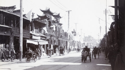 【jpg清晰版】上海南京路的商店.jpg