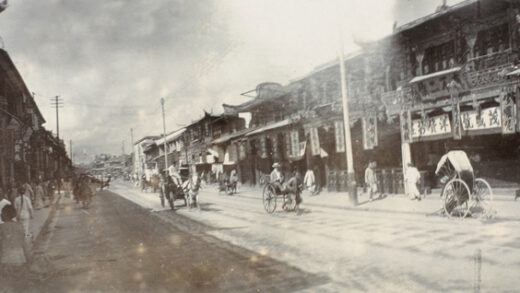 【jpg清晰版】上海南京路的商店.jpg