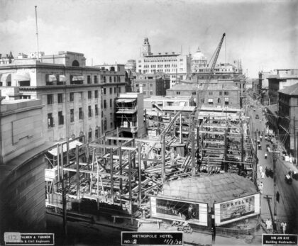 【jpg清晰版】上海正在建设中的都城饭店1930年8月.jpg