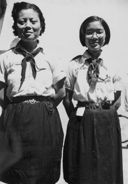 【jpg清晰版】上海难民营中的中国女童子军.jpg
