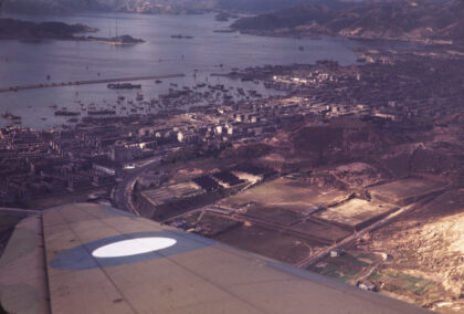 【jpg清晰版】九龙及油麻地避风塘香港1945年航拍图.jpg