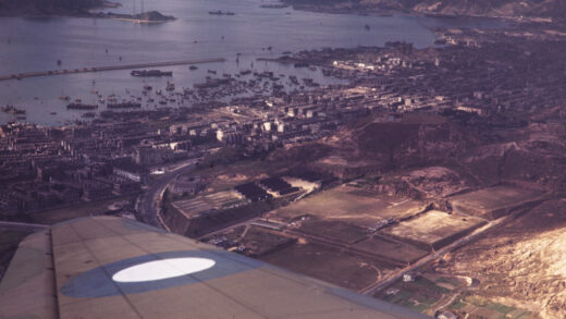 【jpg清晰版】九龙及油麻地避风塘香港1945年航拍图.jpg