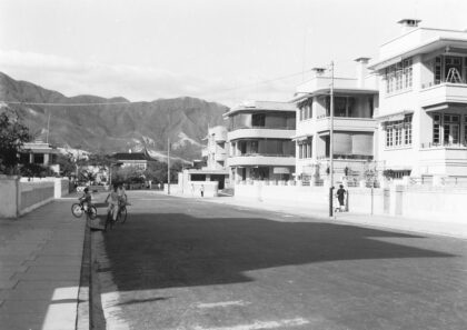 【jpg清晰版】九龙塘郊区香港装饰艺术风格公寓楼.jpg