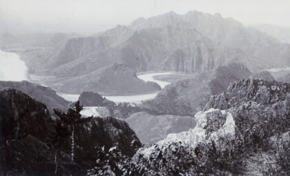 【jpg清晰版】从山上俯瞰秦皇岛附近的河流与支流.jpg