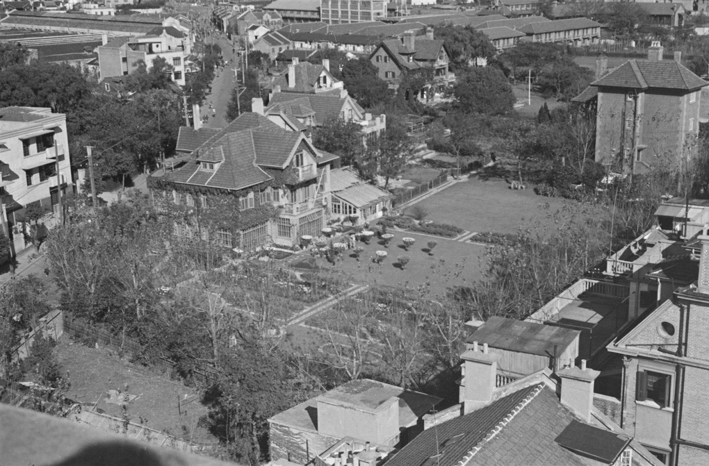 【JPG清晰版】从西园公寓俯瞰上海长宁路上的花园与住宅