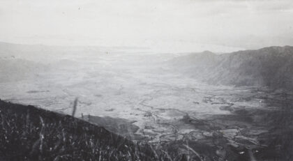 【jpg清晰版】从香港大帽山远眺后海湾.jpg