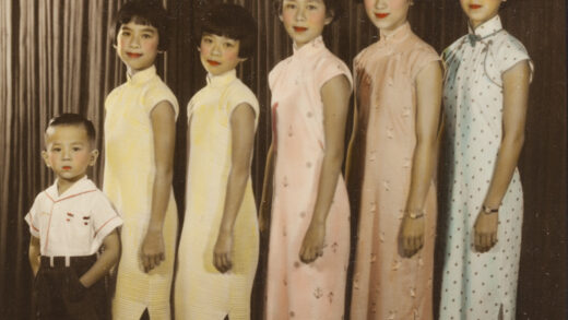 【jpg清晰版】伍氏家族子女香港.jpg