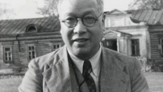 【jpg清晰版】傅秉常手持电影摄影机博尔绍沃别墅.jpg