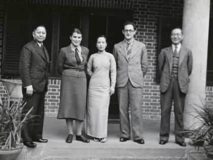 【jpg清晰版】包括w.lamont在内的一群人在重庆1938年.jpg